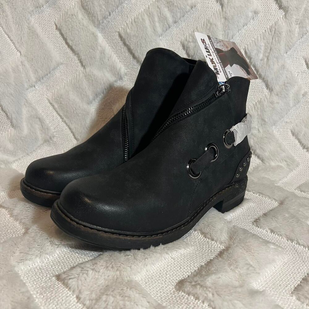 NWT Muk Luks black ankle boots